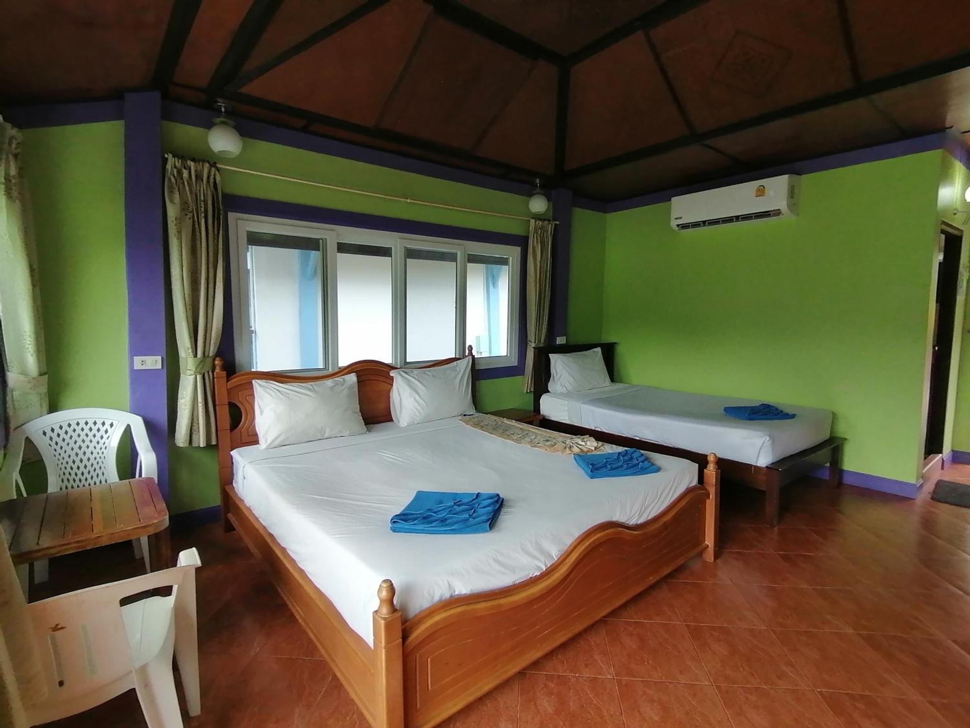 Phi Phi View Point Resort Bagian luar foto