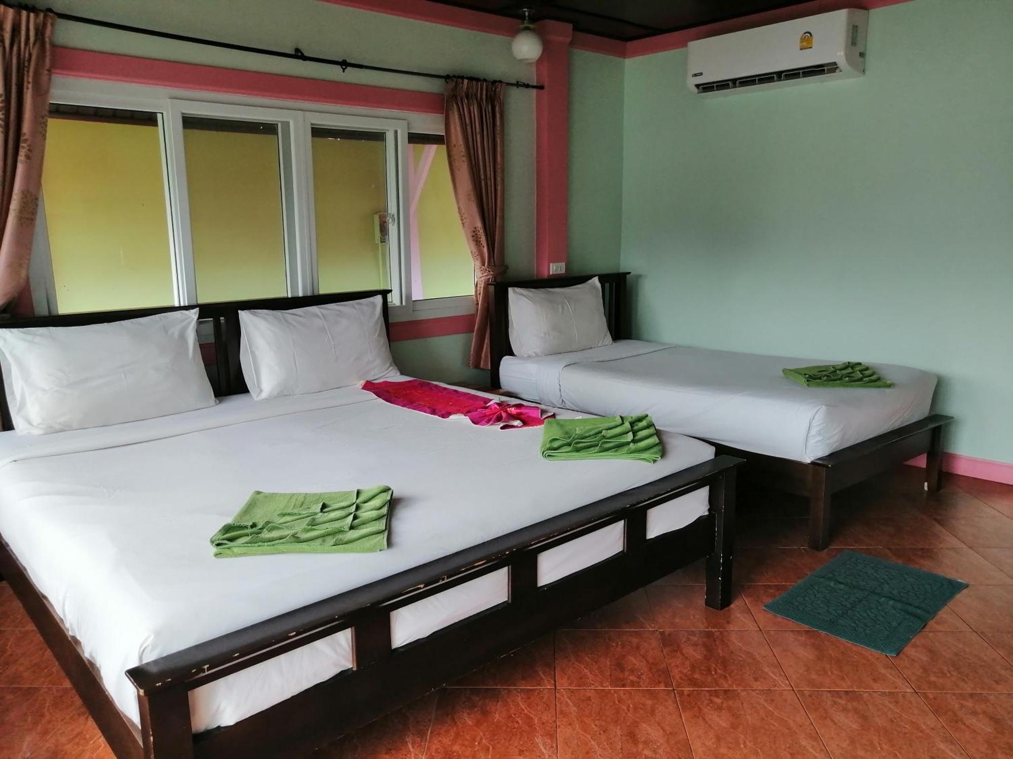 Phi Phi View Point Resort Bagian luar foto