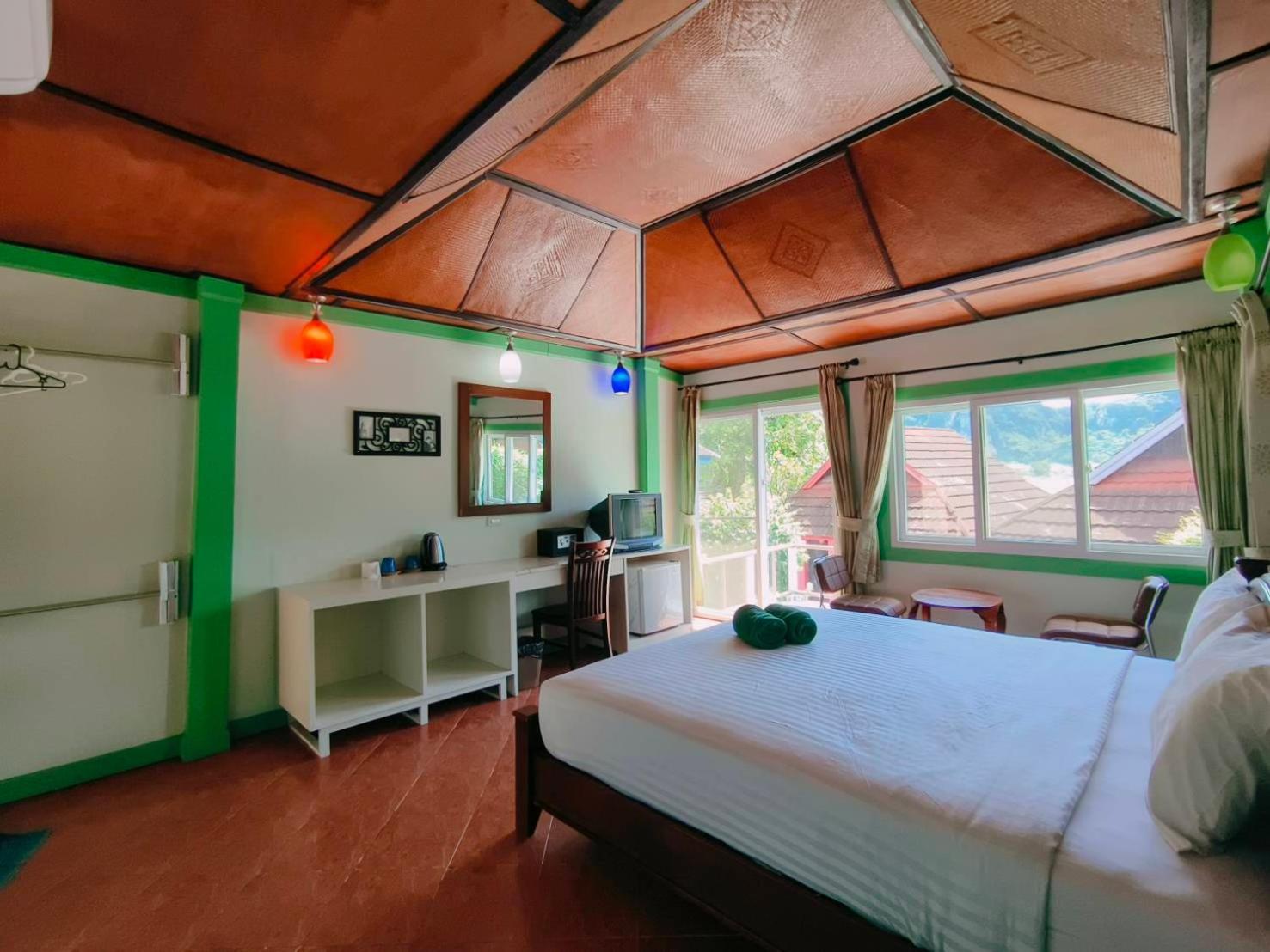 Phi Phi View Point Resort Bagian luar foto