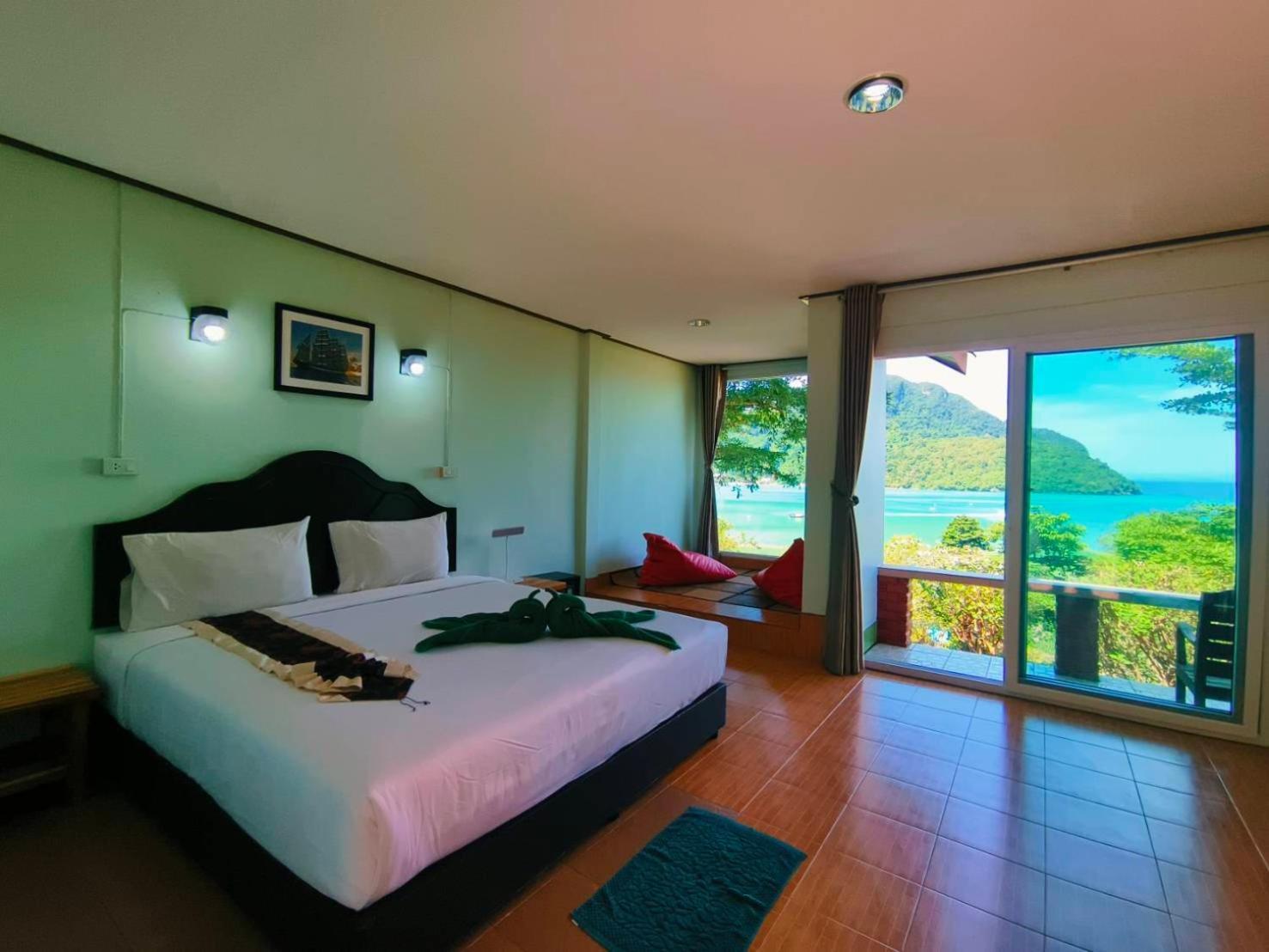 Phi Phi View Point Resort Bagian luar foto